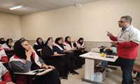 برگزاری جلسه آموزشی تغذیه و توزیع مکمل ویتامین د برای جوانان هلال احمر به مناسبت هفته سلامت وروز جهانی فشارخون