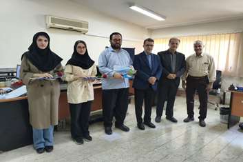مدیرشبکه بهداشت ودرمان رباط کریم با حضور در واحد نظارت بر دارو، روز داروساز را تبریک گفت